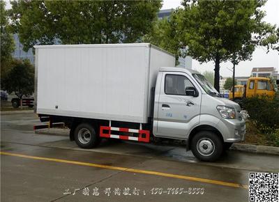 東營(yíng)冷凍車改裝廠 專業(yè)冷藏車改裝服務(wù)，聯(lián)系電話15071658550